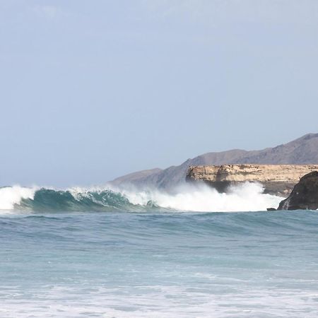 Wellenkind Surfschool Hostel La Pared  Exterior foto