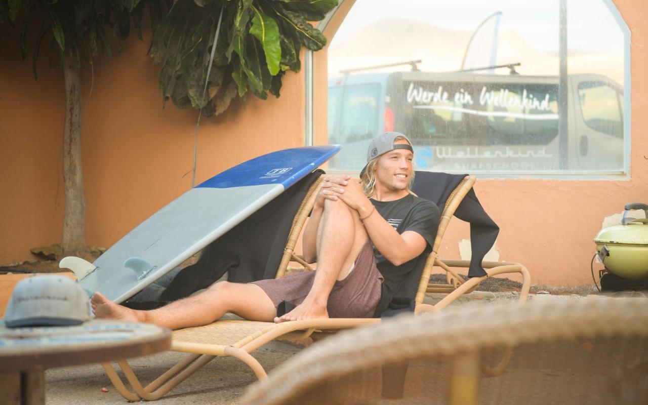 Wellenkind Surfschool Hostel La Pared  Exterior foto