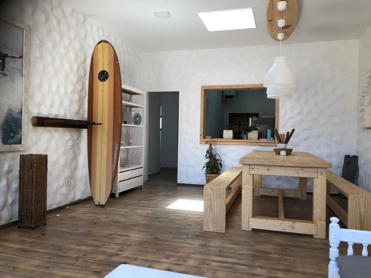 Wellenkind Surfschool Hostel La Pared  Exterior foto